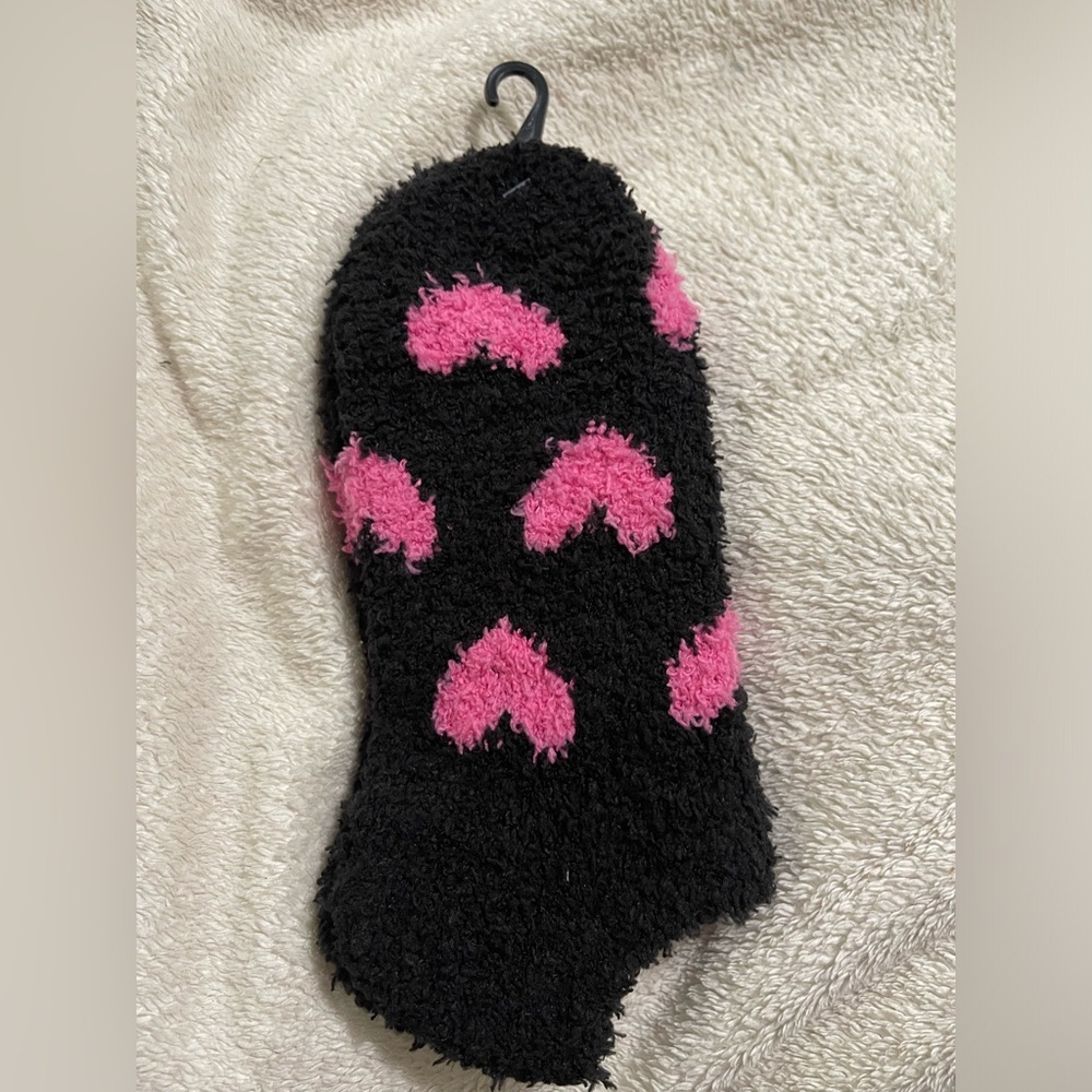 Black and Pink Heart Patterned Fuzzy Sock shoe size 4-10